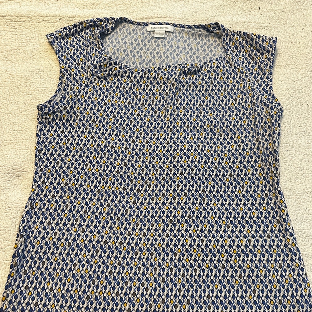 Sleeveless blouse
